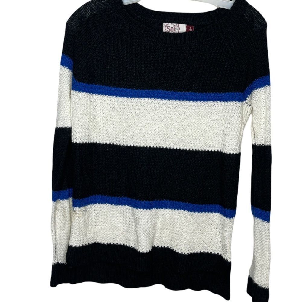 SO‎ Sweater